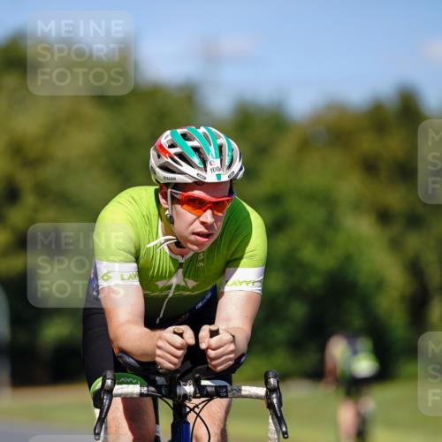 07.09.2025 - 19. Norderstedt Triathlon Michael Burmester http://msf.ph/oto/8848736 07.09.2025 13:39:02 Radfahren 1004 meine-sportfotos.de