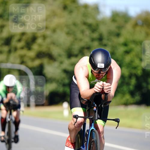 07.09.2025 - 19. Norderstedt Triathlon Michael Burmester http://msf.ph/oto/8848742 07.09.2025 13:39:24 Radfahren 1006, 1016 meine-sportfotos.de