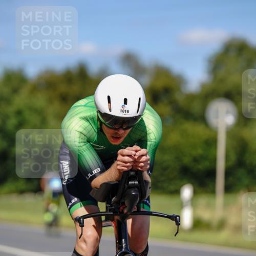 07.09.2025 - 19. Norderstedt Triathlon Michael Burmester http://msf.ph/oto/8848745 07.09.2025 13:39:26 Radfahren 1006, 1016 meine-sportfotos.de