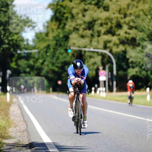 07.09.2025 - 19. Norderstedt Triathlon Michael Burmester http://msf.ph/oto/8848747 07.09.2025 13:39:35 Radfahren 1038 meine-sportfotos.de