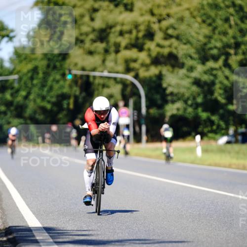 07.09.2025 - 19. Norderstedt Triathlon Michael Burmester http://msf.ph/oto/8848753 07.09.2025 13:39:56 Radfahren 969 meine-sportfotos.de