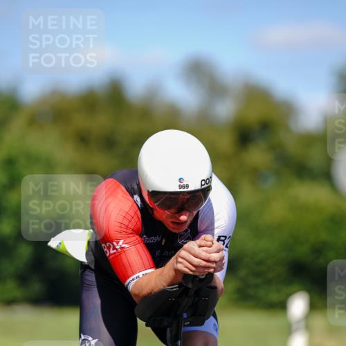 07.09.2025 - 19. Norderstedt Triathlon Michael Burmester http://msf.ph/oto/8848755 07.09.2025 13:39:57 Radfahren 969 meine-sportfotos.de