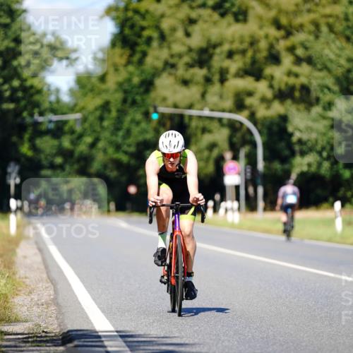 07.09.2025 - 19. Norderstedt Triathlon Michael Burmester http://msf.ph/oto/8848762 07.09.2025 13:40:23 Radfahren 1017 meine-sportfotos.de