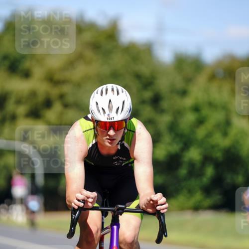 07.09.2025 - 19. Norderstedt Triathlon Michael Burmester http://msf.ph/oto/8848763 07.09.2025 13:40:24 Radfahren 1017 meine-sportfotos.de