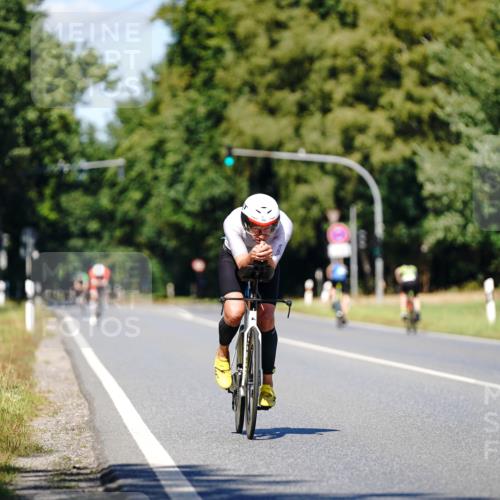 07.09.2025 - 19. Norderstedt Triathlon Michael Burmester http://msf.ph/oto/8848766 07.09.2025 13:40:38 Radfahren 388 meine-sportfotos.de