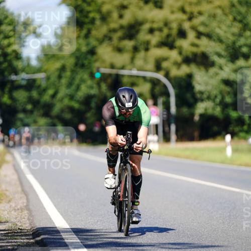 07.09.2025 - 19. Norderstedt Triathlon Michael Burmester http://msf.ph/oto/8848774 07.09.2025 13:40:51 Radfahren 1037 meine-sportfotos.de