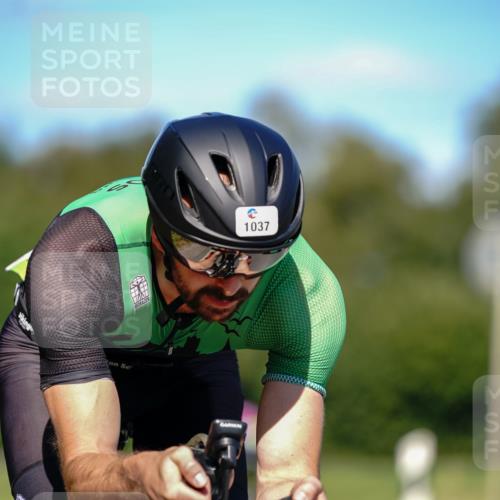 07.09.2025 - 19. Norderstedt Triathlon Michael Burmester http://msf.ph/oto/8848776 07.09.2025 13:40:53 Radfahren 1037 meine-sportfotos.de
