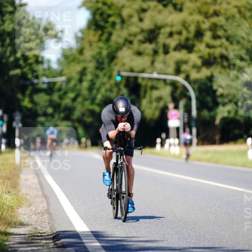 07.09.2025 - 19. Norderstedt Triathlon Michael Burmester http://msf.ph/oto/8848777 07.09.2025 13:40:58 Radfahren 394 meine-sportfotos.de