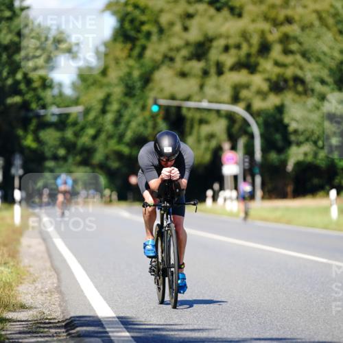 07.09.2025 - 19. Norderstedt Triathlon Michael Burmester http://msf.ph/oto/8848778 07.09.2025 13:40:59 Radfahren 394 meine-sportfotos.de