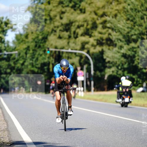 07.09.2025 - 19. Norderstedt Triathlon Michael Burmester http://msf.ph/oto/8848783 07.09.2025 13:41:06 Radfahren 880 meine-sportfotos.de