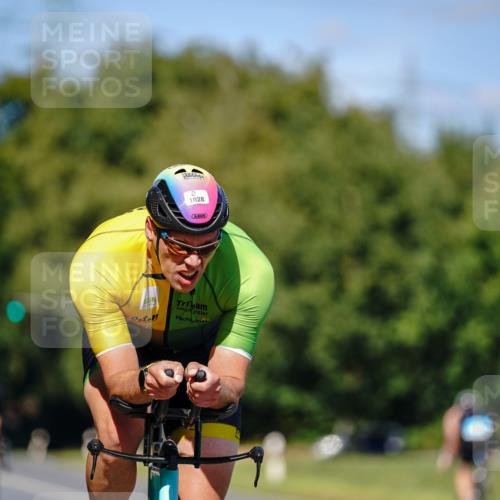 07.09.2025 - 19. Norderstedt Triathlon Michael Burmester http://msf.ph/oto/8848790 07.09.2025 13:41:21 Radfahren 965, 1028 meine-sportfotos.de