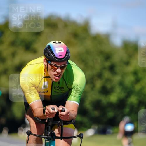 07.09.2025 - 19. Norderstedt Triathlon Michael Burmester http://msf.ph/oto/8848791 07.09.2025 13:41:21 Radfahren 965, 1028 meine-sportfotos.de