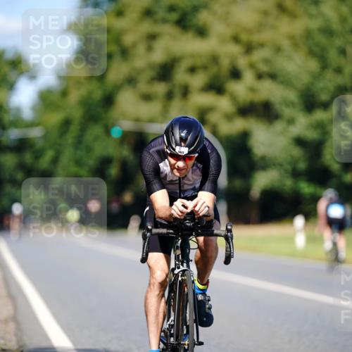 07.09.2025 - 19. Norderstedt Triathlon Michael Burmester http://msf.ph/oto/8848793 07.09.2025 13:41:22 Radfahren 965, 1028 meine-sportfotos.de