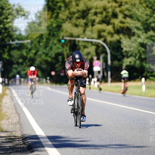 07.09.2025 - 19. Norderstedt Triathlon Michael Burmester http://msf.ph/oto/8848807 07.09.2025 13:41:53 Radfahren 962 meine-sportfotos.de