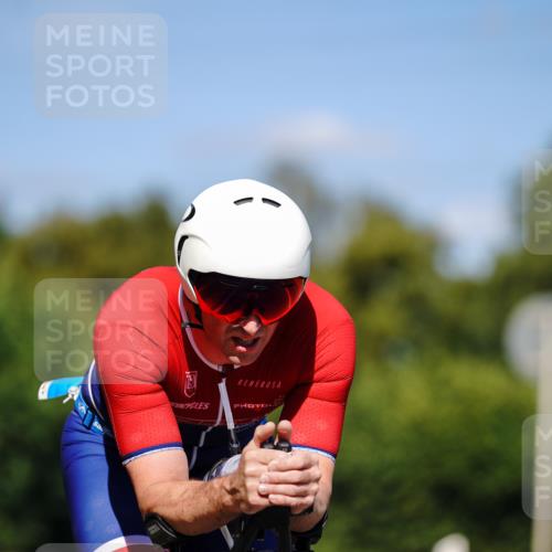 07.09.2025 - 19. Norderstedt Triathlon Michael Burmester http://msf.ph/oto/8848815 07.09.2025 13:41:58 Radfahren 366 meine-sportfotos.de