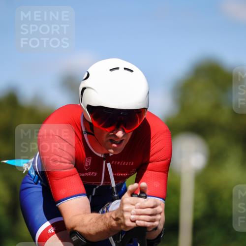 07.09.2025 - 19. Norderstedt Triathlon Michael Burmester http://msf.ph/oto/8848816 07.09.2025 13:41:58 Radfahren 366 meine-sportfotos.de