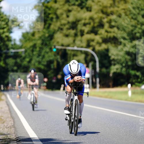 07.09.2025 - 19. Norderstedt Triathlon Michael Burmester http://msf.ph/oto/8848817 07.09.2025 13:42:07 Radfahren 1041 meine-sportfotos.de