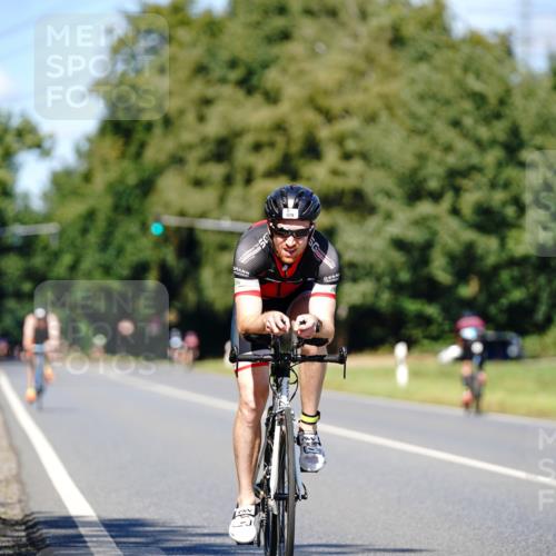07.09.2025 - 19. Norderstedt Triathlon Michael Burmester http://msf.ph/oto/8848821 07.09.2025 13:42:10 Radfahren 979, 1041 meine-sportfotos.de