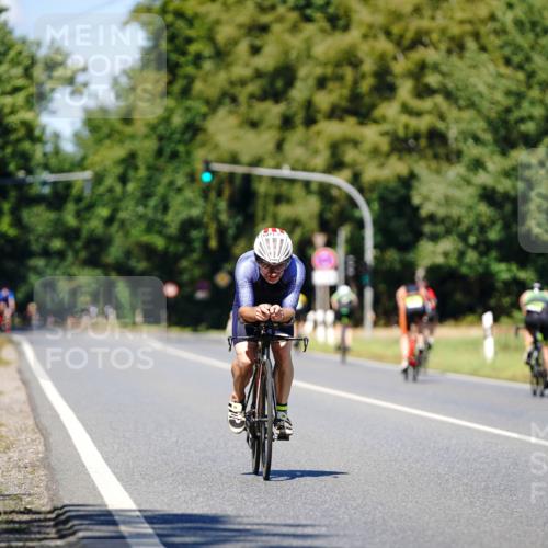 07.09.2025 - 19. Norderstedt Triathlon Michael Burmester http://msf.ph/oto/8848828 07.09.2025 13:42:39 Radfahren 1011 meine-sportfotos.de