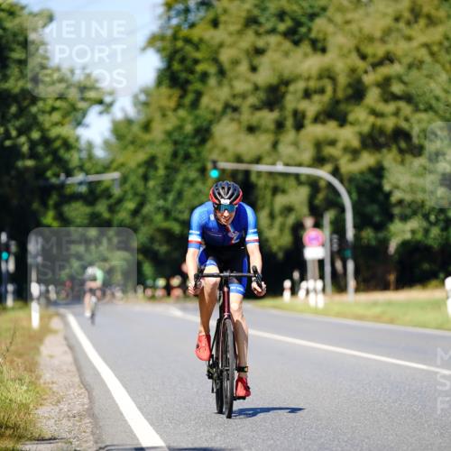 07.09.2025 - 19. Norderstedt Triathlon Michael Burmester http://msf.ph/oto/8848835 07.09.2025 13:42:53 Radfahren 1040 meine-sportfotos.de