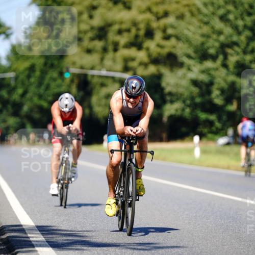 07.09.2025 - 19. Norderstedt Triathlon Michael Burmester http://msf.ph/oto/8848847 07.09.2025 13:43:20 Radfahren 978, 984, 988 meine-sportfotos.de