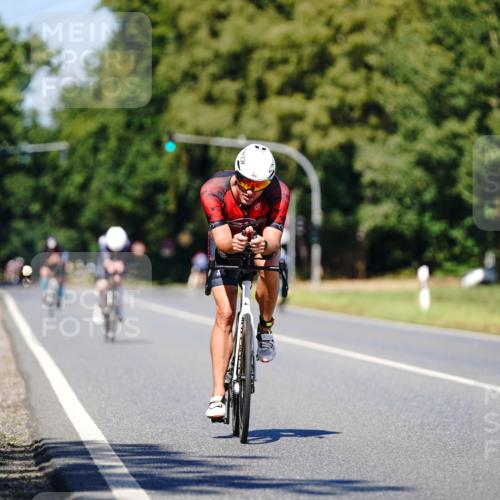 07.09.2025 - 19. Norderstedt Triathlon Michael Burmester http://msf.ph/oto/8848855 07.09.2025 13:43:30 Radfahren 960, 1468 meine-sportfotos.de