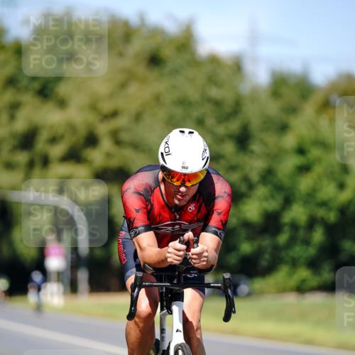 07.09.2025 - 19. Norderstedt Triathlon Michael Burmester http://msf.ph/oto/8848856 07.09.2025 13:43:31 Radfahren 960, 1468 meine-sportfotos.de