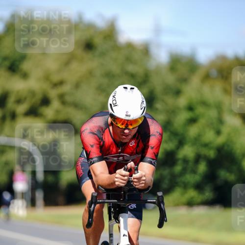 07.09.2025 - 19. Norderstedt Triathlon Michael Burmester http://msf.ph/oto/8848857 07.09.2025 13:43:31 Radfahren 960, 1468 meine-sportfotos.de