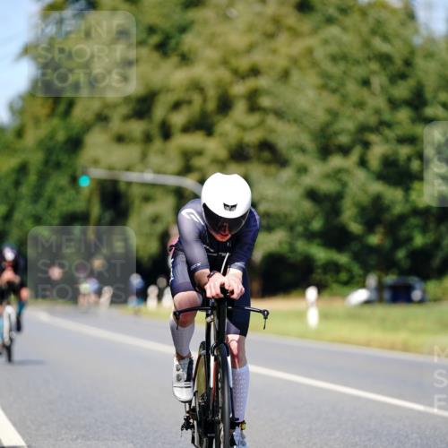 07.09.2025 - 19. Norderstedt Triathlon Michael Burmester http://msf.ph/oto/8848859 07.09.2025 13:43:33 Radfahren 960, 972, 1468 meine-sportfotos.de