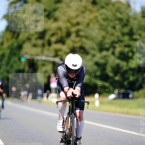 07.09.2025 - 19. Norderstedt Triathlon Michael Burmester http://msf.ph/oto/8848860 07.09.2025 13:43:33 Radfahren 960, 972, 1468 meine-sportfotos.de