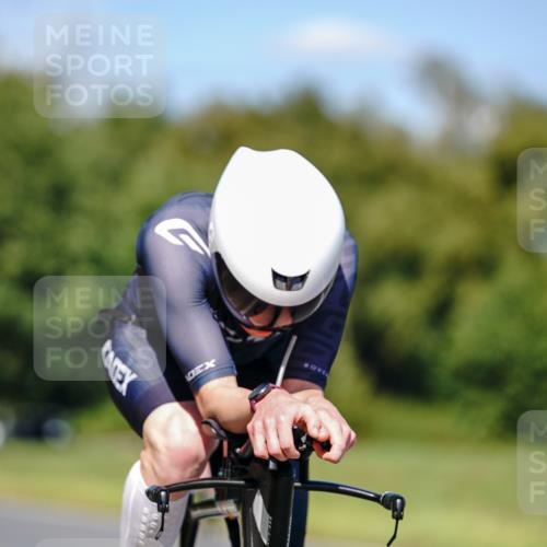 07.09.2025 - 19. Norderstedt Triathlon Michael Burmester http://msf.ph/oto/8848862 07.09.2025 13:43:34 Radfahren 960, 972, 1468 meine-sportfotos.de