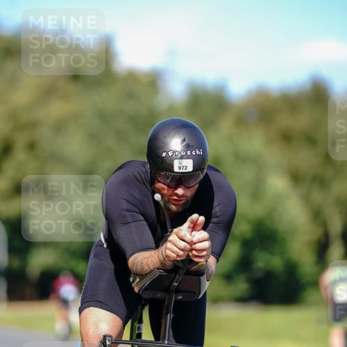 07.09.2025 - 19. Norderstedt Triathlon Michael Burmester http://msf.ph/oto/8848864 07.09.2025 13:43:37 Radfahren 972, 980 meine-sportfotos.de