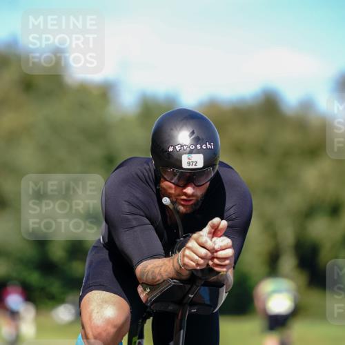 07.09.2025 - 19. Norderstedt Triathlon Michael Burmester http://msf.ph/oto/8848865 07.09.2025 13:43:37 Radfahren 972, 980 meine-sportfotos.de