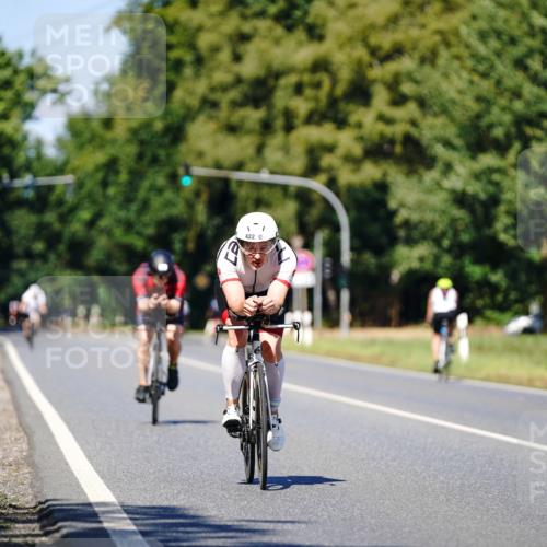 07.09.2025 - 19. Norderstedt Triathlon Michael Burmester http://msf.ph/oto/8848878 07.09.2025 13:44:08 Radfahren 422, 958 meine-sportfotos.de