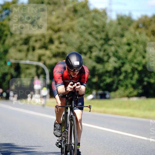 07.09.2025 - 19. Norderstedt Triathlon Michael Burmester http://msf.ph/oto/8848881 07.09.2025 13:44:10 Radfahren 422, 958 meine-sportfotos.de