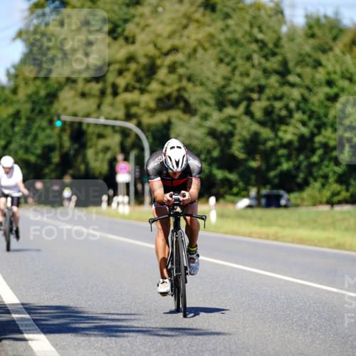 07.09.2025 - 19. Norderstedt Triathlon Michael Burmester http://msf.ph/oto/8848885 07.09.2025 13:44:19 Radfahren 981 meine-sportfotos.de