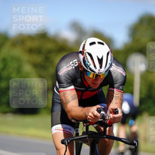 07.09.2025 - 19. Norderstedt Triathlon Michael Burmester http://msf.ph/oto/8848887 07.09.2025 13:44:20 Radfahren 981 meine-sportfotos.de