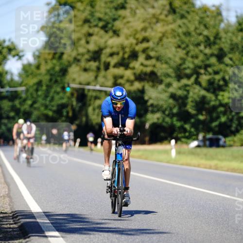 07.09.2025 - 19. Norderstedt Triathlon Michael Burmester http://msf.ph/oto/8848894 07.09.2025 13:44:29 Radfahren 1009 meine-sportfotos.de