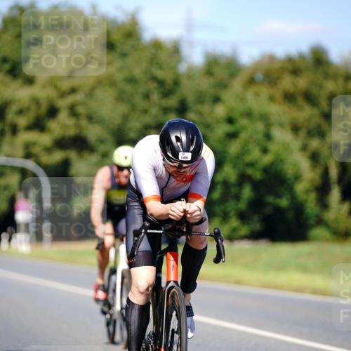07.09.2025 - 19. Norderstedt Triathlon Michael Burmester http://msf.ph/oto/8848899 07.09.2025 13:44:34 Radfahren 996, 1401 meine-sportfotos.de