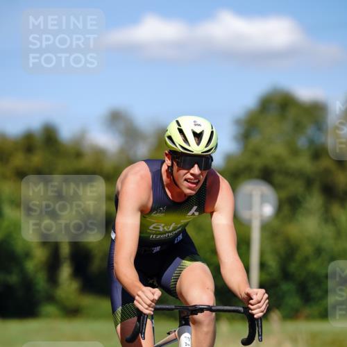 07.09.2025 - 19. Norderstedt Triathlon Michael Burmester http://msf.ph/oto/8848903 07.09.2025 13:44:35 Radfahren 996, 1401 meine-sportfotos.de