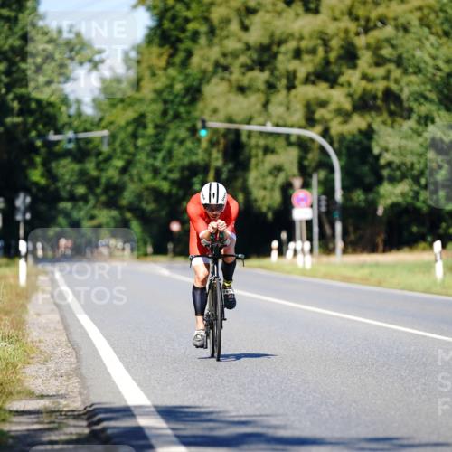 07.09.2025 - 19. Norderstedt Triathlon Michael Burmester http://msf.ph/oto/8848904 07.09.2025 13:44:58 Radfahren 974 meine-sportfotos.de