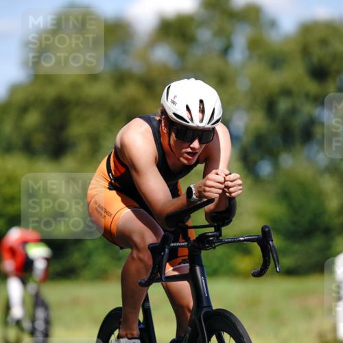 07.09.2025 - 19. Norderstedt Triathlon Michael Burmester http://msf.ph/oto/8848908 07.09.2025 13:45:29 Radfahren 1001, 1042 meine-sportfotos.de