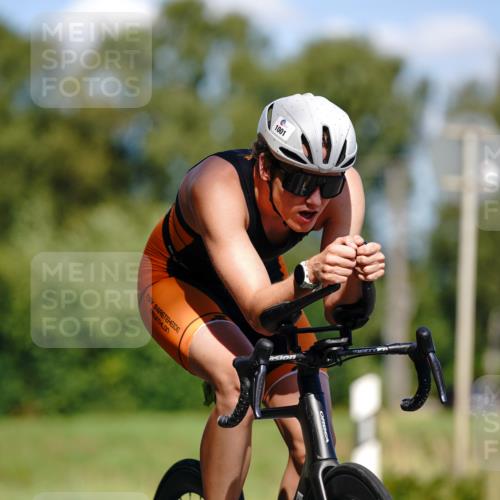 07.09.2025 - 19. Norderstedt Triathlon Michael Burmester http://msf.ph/oto/8848909 07.09.2025 13:45:29 Radfahren 1001, 1042 meine-sportfotos.de