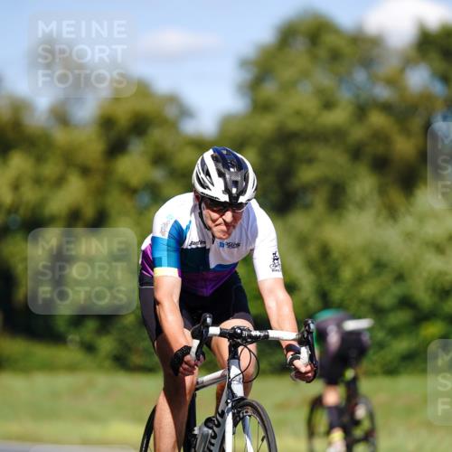 07.09.2025 - 19. Norderstedt Triathlon Michael Burmester http://msf.ph/oto/8848915 07.09.2025 13:45:39 Radfahren 995 meine-sportfotos.de