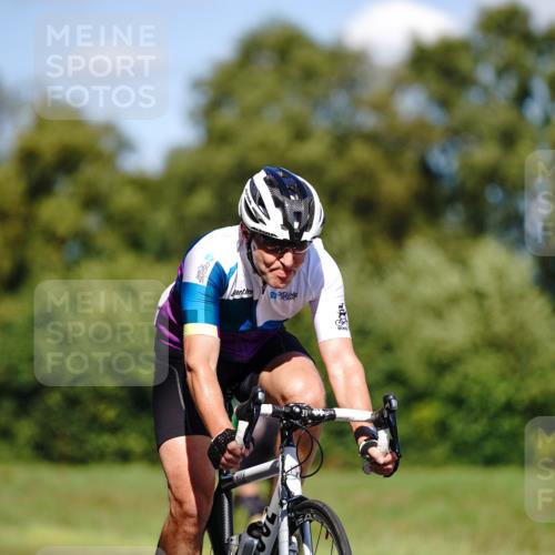07.09.2025 - 19. Norderstedt Triathlon Michael Burmester http://msf.ph/oto/8848916 07.09.2025 13:45:39 Radfahren 995 meine-sportfotos.de
