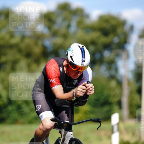 07.09.2025 - 19. Norderstedt Triathlon Michael Burmester http://msf.ph/oto/8848927 07.09.2025 13:45:56 Radfahren 971, 1457 meine-sportfotos.de