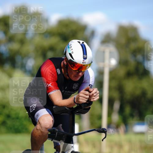 07.09.2025 - 19. Norderstedt Triathlon Michael Burmester http://msf.ph/oto/8848928 07.09.2025 13:45:56 Radfahren 971, 1457 meine-sportfotos.de