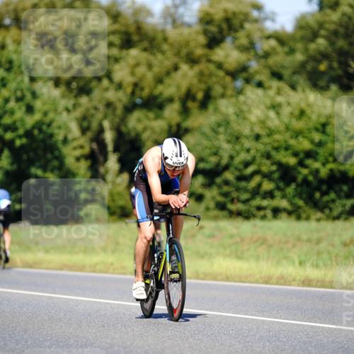 07.09.2025 - 19. Norderstedt Triathlon Michael Burmester http://msf.ph/oto/8848930 07.09.2025 13:45:58 Radfahren 392, 971, 986 meine-sportfotos.de