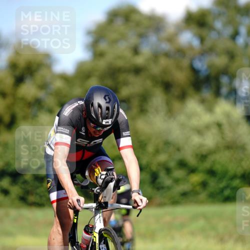 07.09.2025 - 19. Norderstedt Triathlon Michael Burmester http://msf.ph/oto/8848934 07.09.2025 13:46:00 Radfahren 392, 986 meine-sportfotos.de