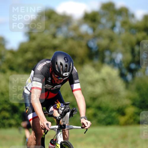 07.09.2025 - 19. Norderstedt Triathlon Michael Burmester http://msf.ph/oto/8848935 07.09.2025 13:46:00 Radfahren 392, 986 meine-sportfotos.de
